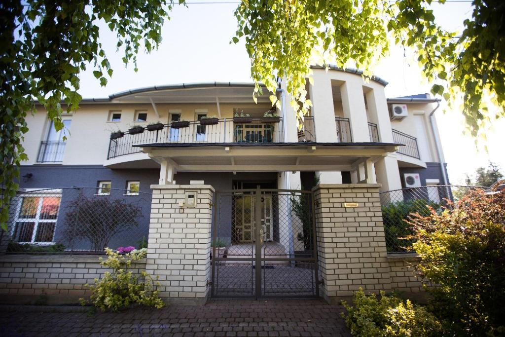Csenge Villa Siófok Exterior foto